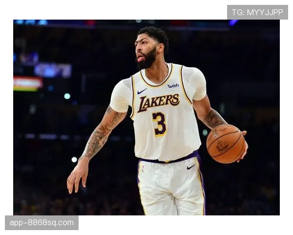 巴郎·戴维斯无球跑动效率提升明显 拉开防守空间促队友得分