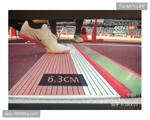 垂直起跳规则如何界定防守中的合法起跳与犯规？